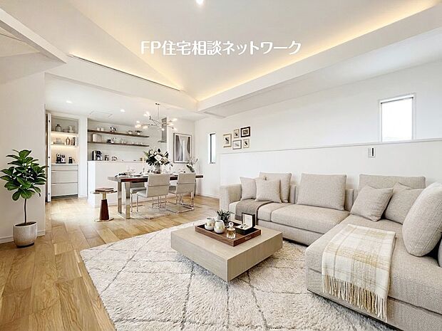【リビング】■リビング■本画像はAIがCGで家具作成しており、実際の現地に家具は設置されておりません。また、販売価格に家具、小物等は含まれておりません。