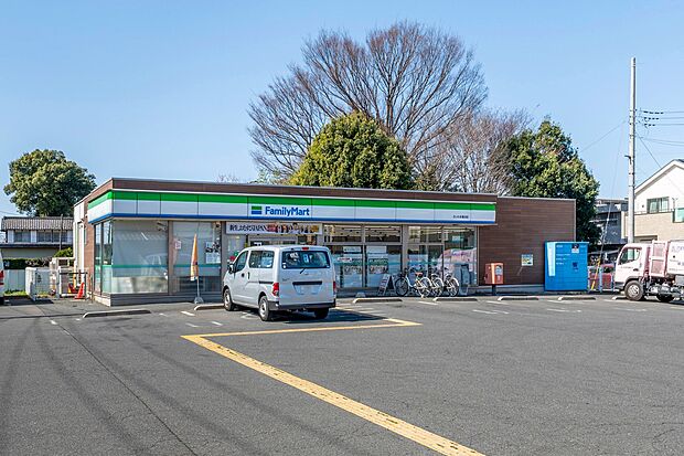 ファミリーマートさいたま蓮沼店（約220m）
