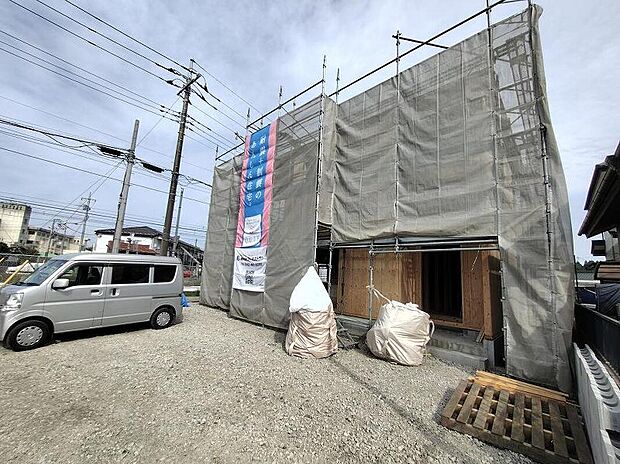 資料請求やご案内も即日対応いたします♪同じ施工例の物件見学や、完成イメージプレゼンテーションも承っております。どのような建物が建つか、間取りの広さは?など気になる点を一つ一つご説明させていただきます。