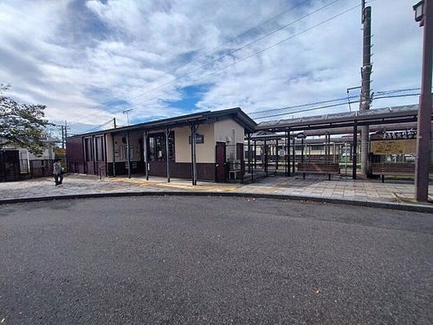 下野大沢駅(約1,700m)