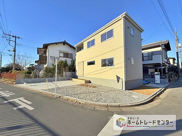 爽やかな青空と陽光に包まれる心地よい住空間。ネットでは分からない現地の魅力をぜひご覧ください。人生で大切なお住まいですので、ゆっくりとご見学ください。