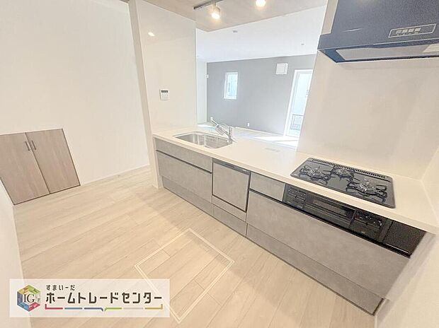 食洗機が標準装備でついています。家事は毎日の事、一日一日は少しの負担軽減でも、その少しを1年で考えれば大きな時間になります。自由に使えるお時間を増やしていただき、その分新居でおくつろぎ下さい。