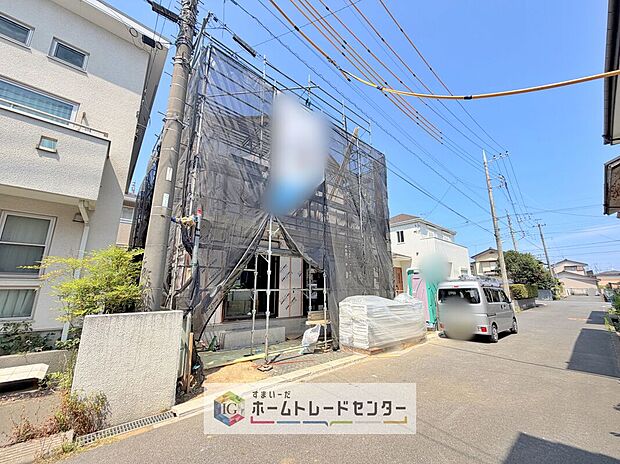 完成してからは見ることのできない、施工方法や構造をしっかりとご確認いただけるのが、建築中の住宅の大きなメリットです。専門知識を持ったスタッフがご説明させていただきます。お気軽にお問い合わせください。