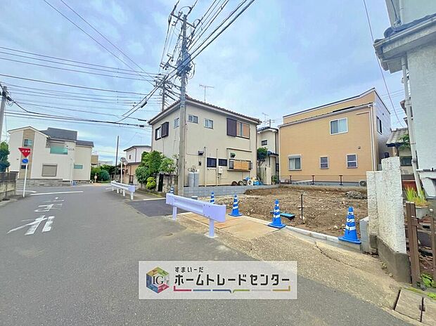 土日のご予約はもちろん、平日やお仕事のお時間に合わせてのご案内も実施しています。まずはお客様のご都合をお伺いさせて頂き、それに合う形で物件のご紹介をさせていただきます。お気軽にお問い合わせください。