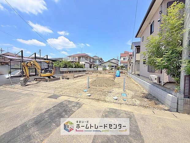 どのような建物が建つか、間取りの広さはどうかなど、気になる点は丁寧にご説明いたします。資料請求やご案内は即日対応いたします。土日や平日、お仕事終わりの時間など、ご都合に合わせてご案内いたします。