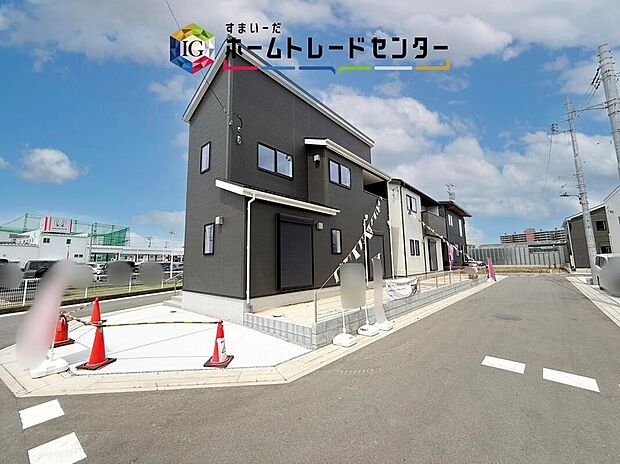 土日のご予約はもちろん、平日やお仕事のお時間に合わせてのご案内も実施しています。まずはお客様のご都合をお伺いさせて頂き、それに合う形で物件のご紹介をさせていただきます。お気軽にお問い合わせください。