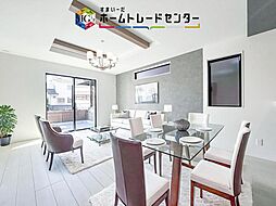 東武伊勢崎線「獨協大学前」駅 バス15分「青柳」バス停 徒歩2分