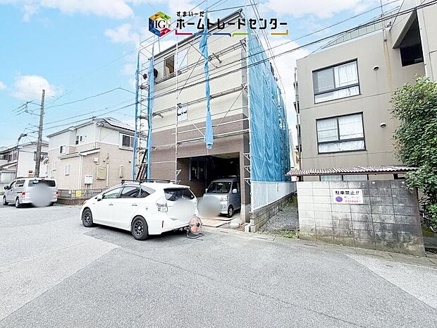 資料請求やご案内も即日対応いたします♪同じ施工例の物件見学や、完成イメージプレゼンテーションも承っております。どのような建物が建つか、間取りの広さは?など気になる点を一つ一つご説明させていただきます。