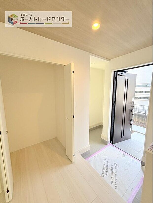 【収納】収納スペースは住宅を探す際には重要なポイントの一つだと思います。そのため少しでも空間が取れるところは可能な限り収納スペースとしたしました。居室をスッキリとお使いいただきたいお客様に大変喜ばれています。