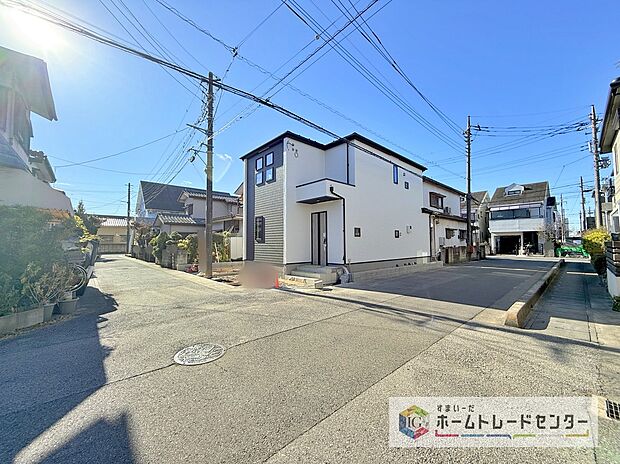 【前面道路含む現地写真】土日のご予約はもちろん、平日やお仕事のお時間に合わせてのご案内も実施しています。まずはお客様のご都合をお伺いさせて頂き、それに合う形で物件のご紹介をさせていただきます。お気軽にお問い合わせください。