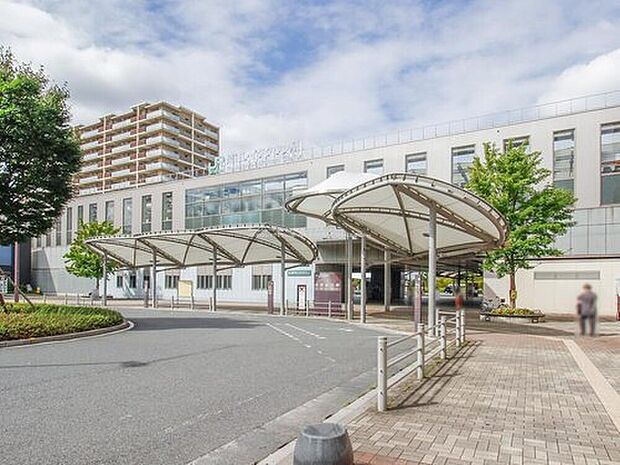 JR武蔵野線「越谷レイクタウン」駅(約1,700m)