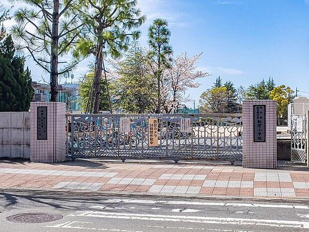 春日部市立粕壁小学校(約1,400m)