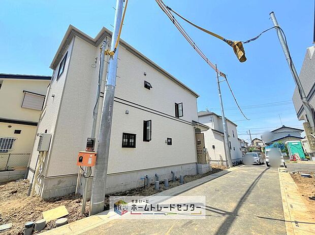 【前面道路含む現地写真】土日のご予約はもちろん、平日やお仕事のお時間に合わせてのご案内も実施しています。まずはお客様のご都合をお伺いさせて頂き、それに合う形で物件のご紹介をさせていただきます。お気軽にお問い合わせください。
