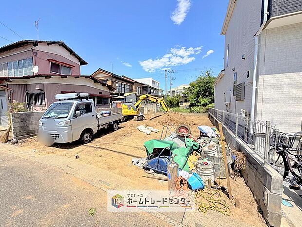 【現地写真】完成してからは見ることのできない、施工方法や構造をしっかりとご確認いただけるのが、建築中の住宅の大きなメリットです。専門知識を持ったスタッフがご説明させていただきます。お気軽にお問い合わせください。