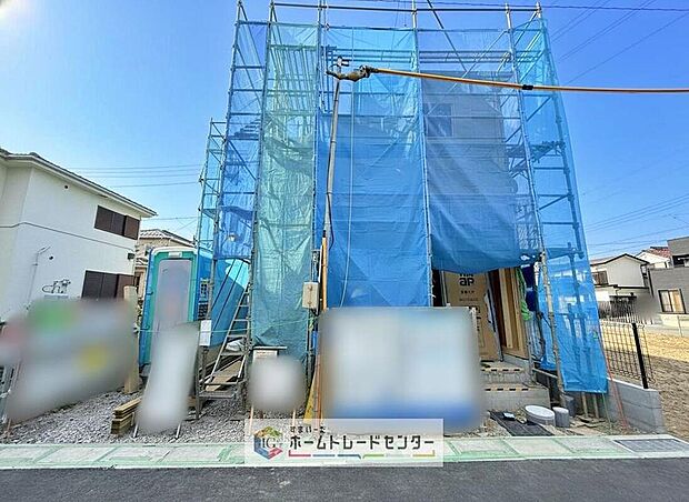 【現地外観写真】モデルハウスのご案内や、仕様や色の説明も細かくさせていただきます。弊社は飯田グループホールディングス唯一の販売専門会社になるので、細部まで説明いたします。もちろん住宅ローンのご相談だけでも大丈夫です。