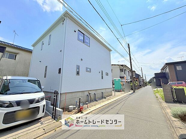 【前面道路含む現地写真】土日のご予約はもちろん、平日やお仕事のお時間に合わせてのご案内も実施しています。まずはお客様のご都合をお伺いさせて頂き、それに合う形で物件のご紹介をさせていただきます。お気軽にお問い合わせください。