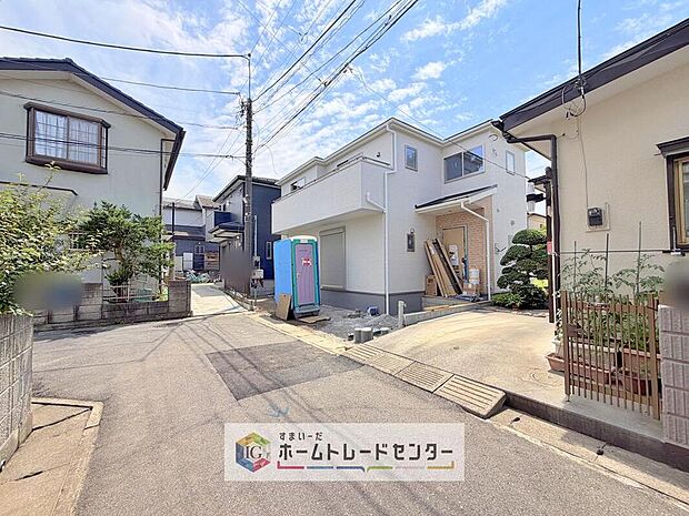 【前面道路含む現地写真】土日のご予約はもちろん、平日やお仕事のお時間に合わせてのご案内も実施しています。まずはお客様のご都合をお伺いさせて頂き、それに合う形で物件のご紹介をさせていただきます。お気軽にお問い合わせください。