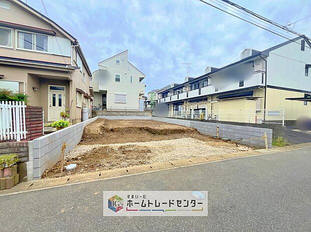 【現地写真】資料請求やご案内も即日対応いたします♪同じ施工例の物件見学や、完成イメージプレゼンテーションも承っております。どのような建物が建つか、間取りの広さは？など気になる点を一つ一つご説明させていただきます。
