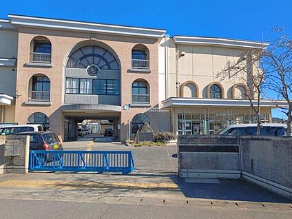 越谷市立荻島小学校 3300ｍ(徒歩42分)