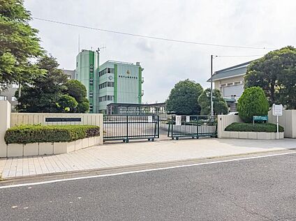松伏町立松伏中学校 650ｍ(徒歩9分)
