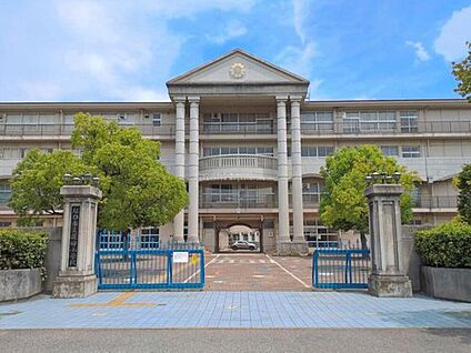 越谷市立花田小学校 1289m(徒歩17分)