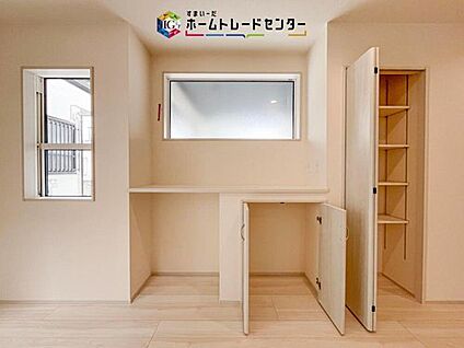 【リビング収納】