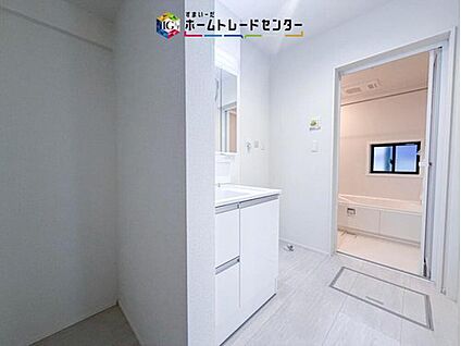 【リネン庫】