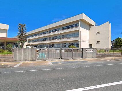 杉戸町立杉戸小学校 1400ｍ(徒歩18分)