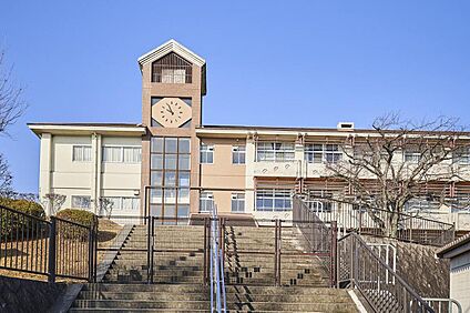 大津市立雄琴小学校 約1600m～1680m(徒歩20分～21分)