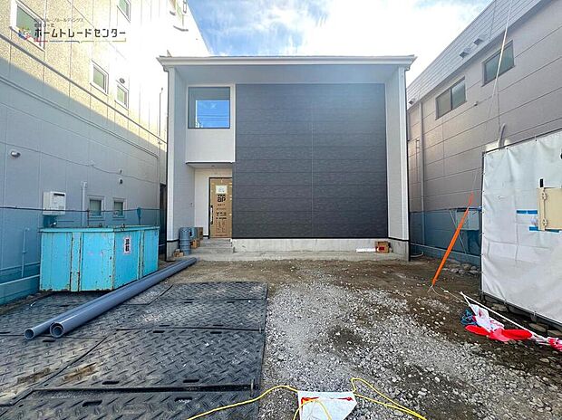 ◆休日にご家族揃ってご見学はいかがでしょうか♪実際の現地を見てみると図面などではわからない、新たな発見もありますのでまずはお気軽にお問い合わせください!
現地(2025年11月24日)撮影