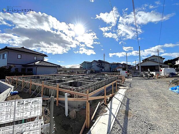 【現地外観写真】◆◇飯田グループホールディングス唯一の販売専門会社のホームトレードセンターの社員が直接、当物件をご案内いたします。見学希望、資料請求等、お気軽にお問い合わせくださいませ♪◇◆