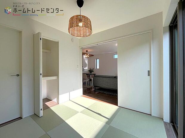 【リビング以外の居室】3号棟◆各部屋にしっかり収納を完備しています♪陽当たりの良い部屋で落ち着いた時間が過ごせます。