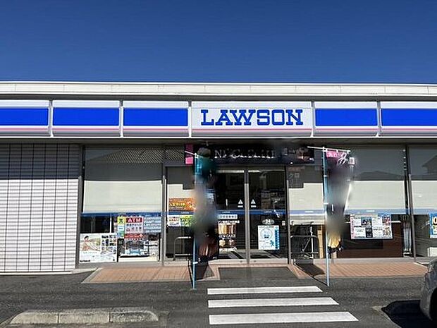 ローソン前橋朝倉町四丁目店（約700m）