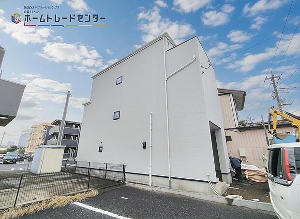 【現地外観写真】◆当日のご見学予約も承ります。ご不明点等、スタッフがしっかりと説明させていただきます！同じものは２つとない「夢のマイホーム」との出会いが待っているかもしれません。