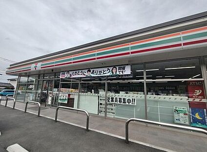 セブンイレブン渋川八木原店 1700m(車5分　徒歩22分)
