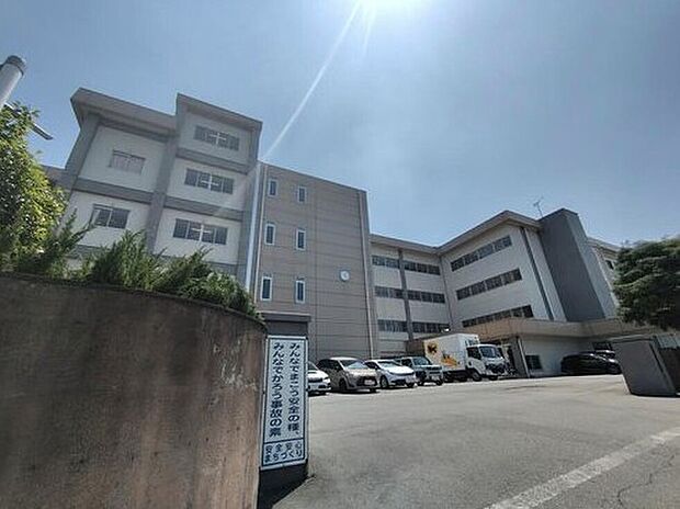 安中市立第二中学校（約1,700m）