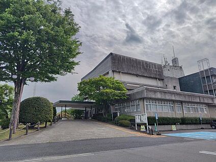 渋川市役所 1880m (徒歩24分)
