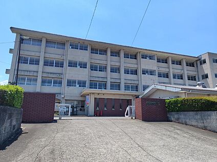 高崎市立八幡中学校 1700ｍ(徒歩22分)