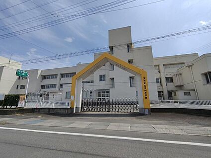 玉村町立中央小学校 1222m (徒歩16分)