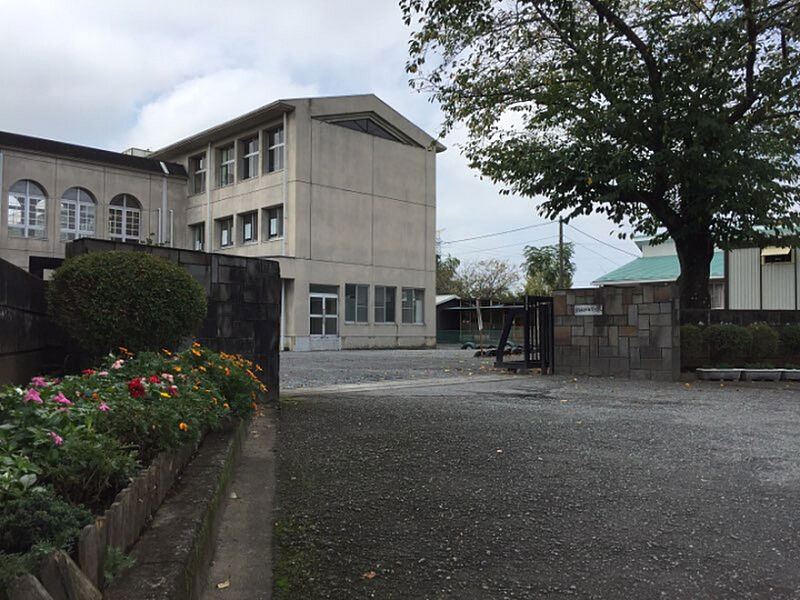 大麻生小学校　