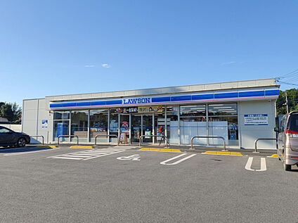 ローソン毛呂山箕和田店 734m
