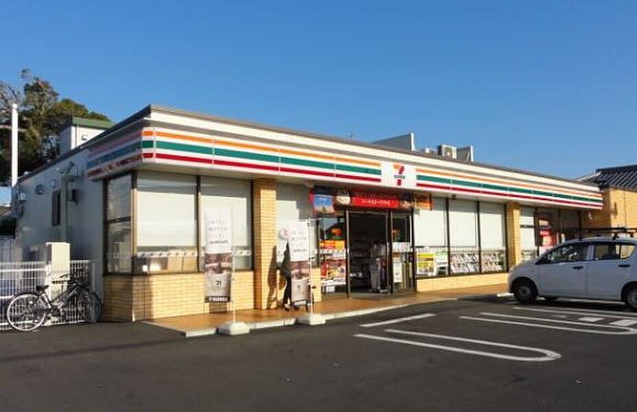 セブンイレブン静岡西脇店　500ｍ（徒歩７分）