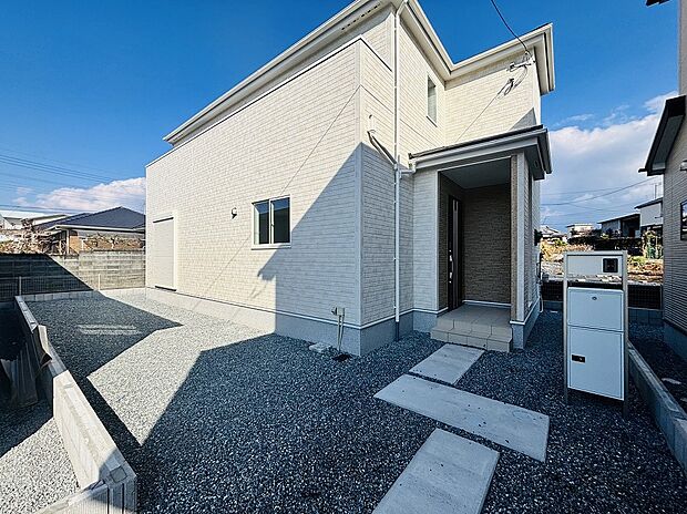 【現地外観写真】２号棟南外観