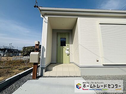 玄関ポーチ