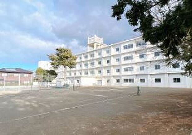 沼津第二中学校（約450m）