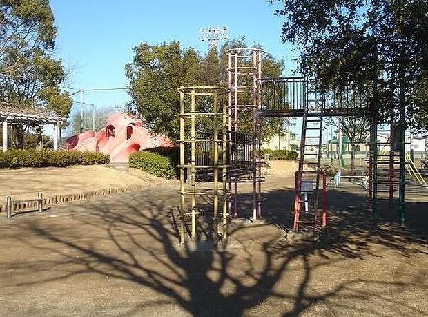 小川公園（約650m）