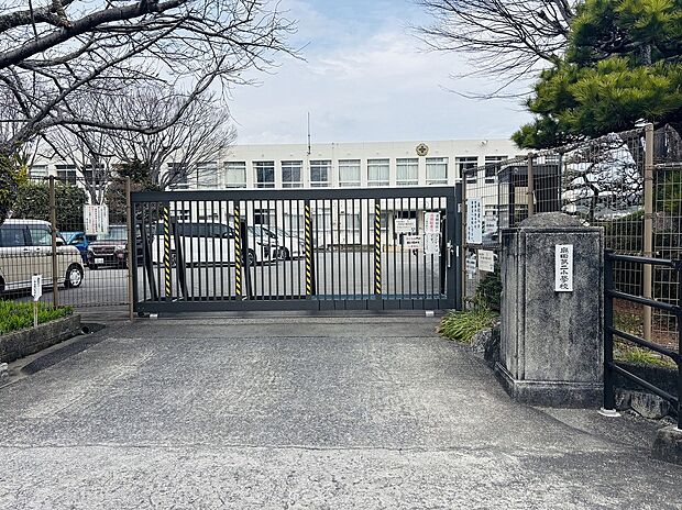 島田第二小学校（約350m）