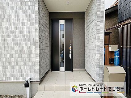 玄関ポーチ