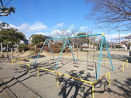 つきよだ公園 400ｍ(徒歩５分)