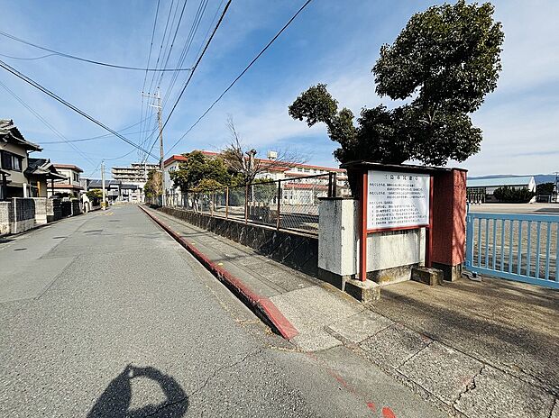三島南小学校（約950m）